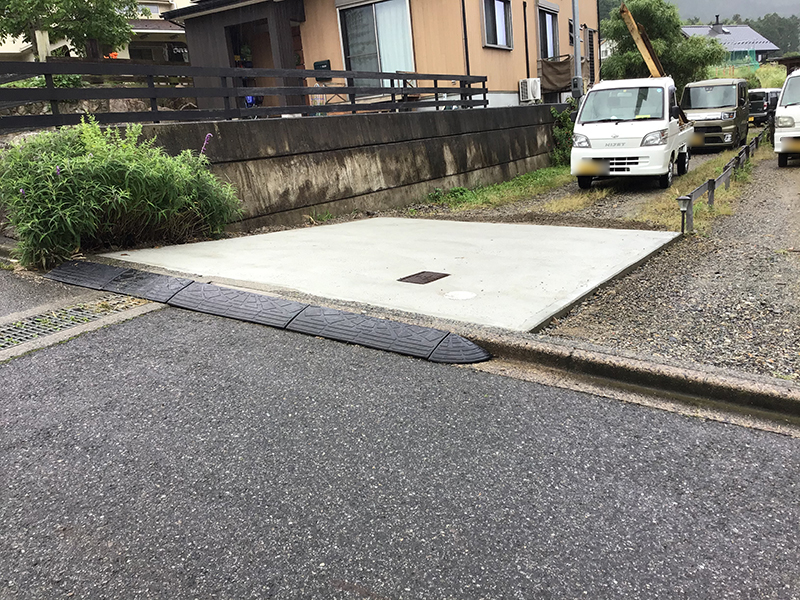 滋賀県　個人邸　敷地出入口の土間工事